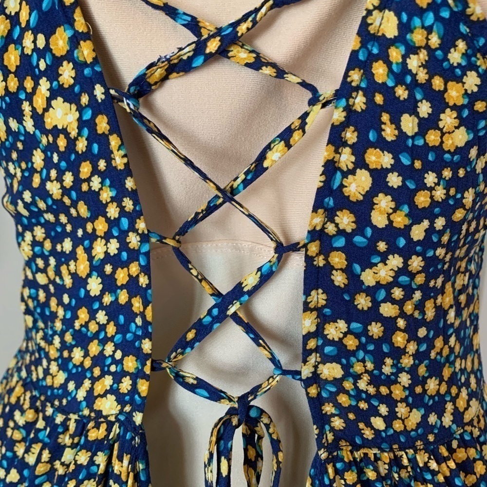 Forever 21  L adjustable straps peplum style boho vintage prairie ditsy print